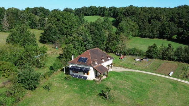 5 bedrooms house for sale in MAREUIL, France