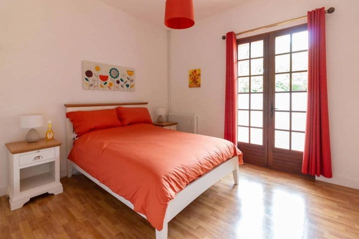 3 bedrooms house for sale in  France - Image 10