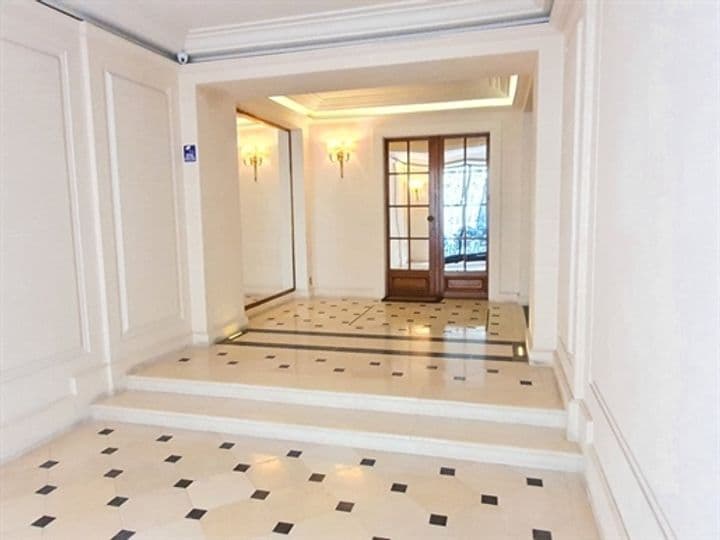 4 bedrooms apartment for sale in Paris 8eme, France - Image 11