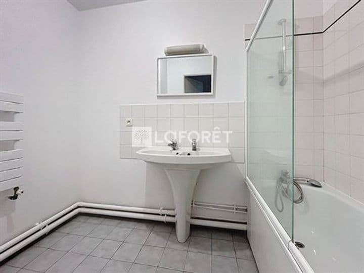 1 bedroom apartment for sale in Levallois-Perret, France - Image 3