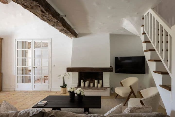 5 bedrooms house for sale in  France - Image 3