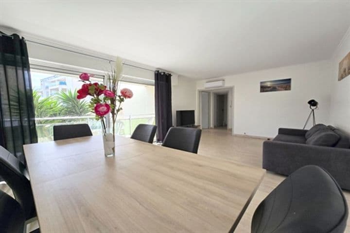 1 bedroom apartment for sale in Cannes, France - Image 2