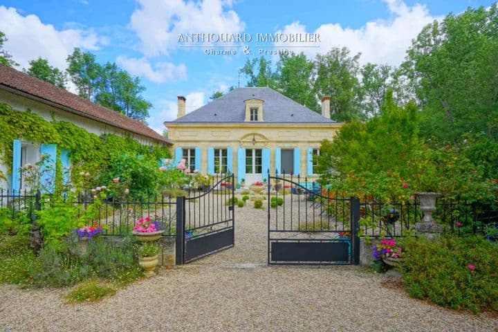 8 bedrooms house for sale in  France - Image 5