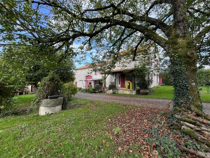 4 bedrooms other for sale in La Rochefoucauld-en-Angoumois, France - Image 11