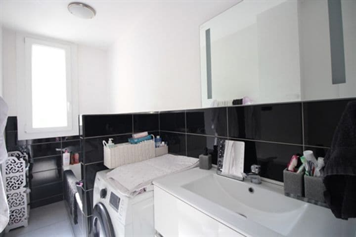 3 bedrooms apartment for sale in Echirolles, France