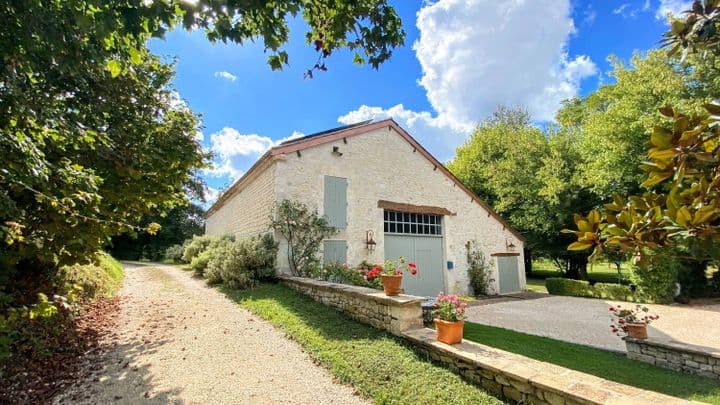 3 bedrooms house for sale in TOUFFAILLES, France - Image 6