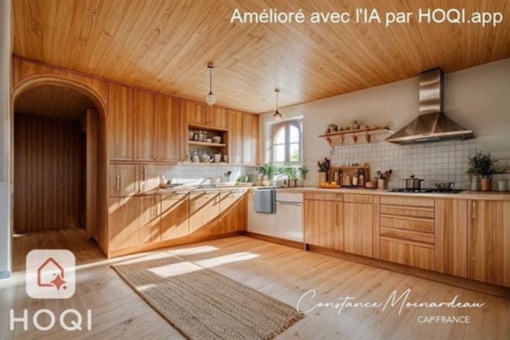 4 bedrooms house for sale in Fontenay-le-Comte, France - Image 5