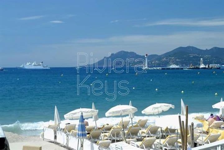 2 bedrooms apartment for sale in Cannes-la-Bocca, France - Image 10