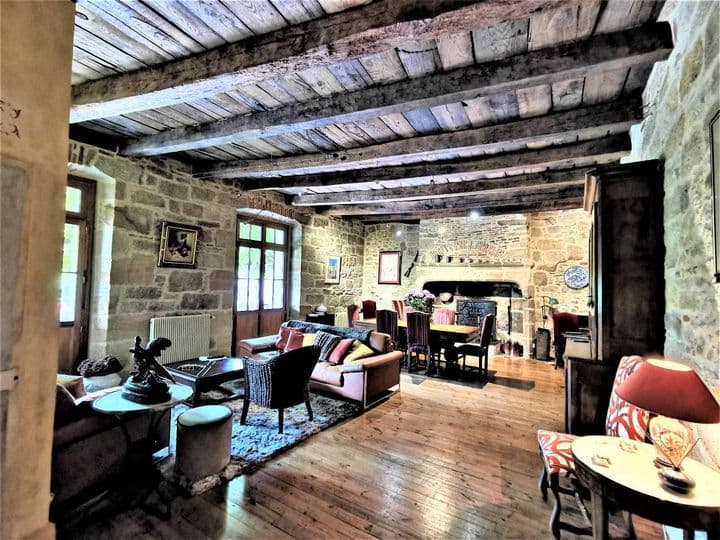 6 bedrooms house for sale in FIGEAC, France - Image 7