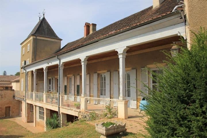 8 bedrooms house for sale in Tournus, France