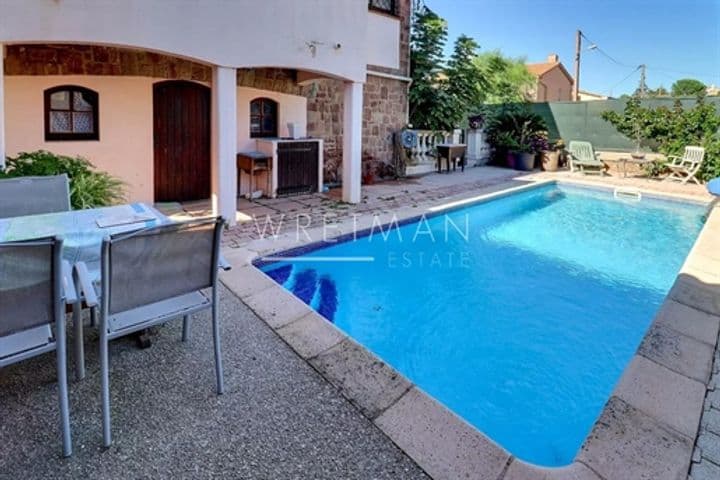 House for sale in Roquebrune-sur-Argens, France - Image 12