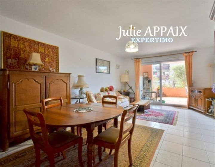 Apartment for sale in Saint-Raphael, France