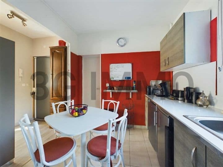 2 bedrooms apartment for sale in Nimes, France - Image 3