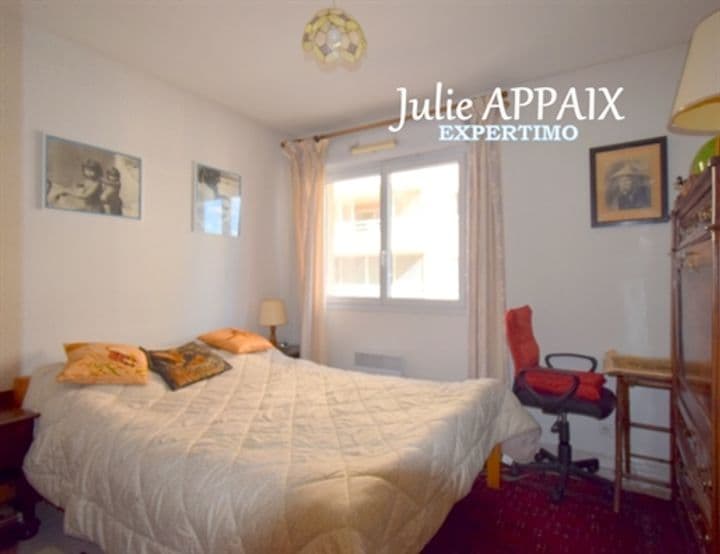 Apartment for sale in Saint-Raphael, France - Image 3