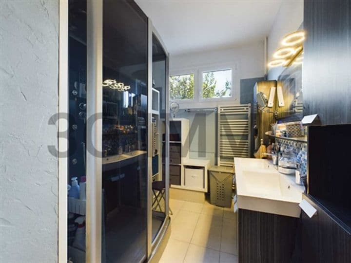 2 bedrooms apartment for sale in Nimes, France - Image 8