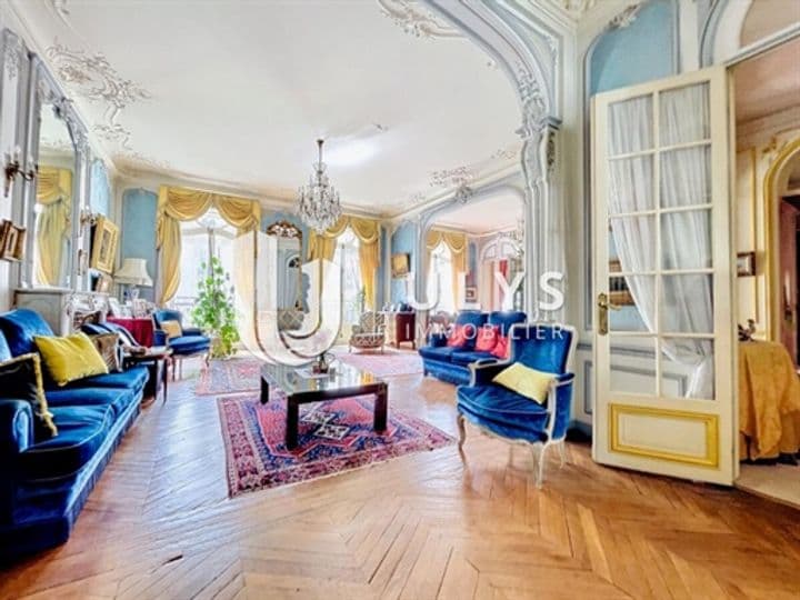 5 bedrooms apartment for sale in Paris 16eme, France