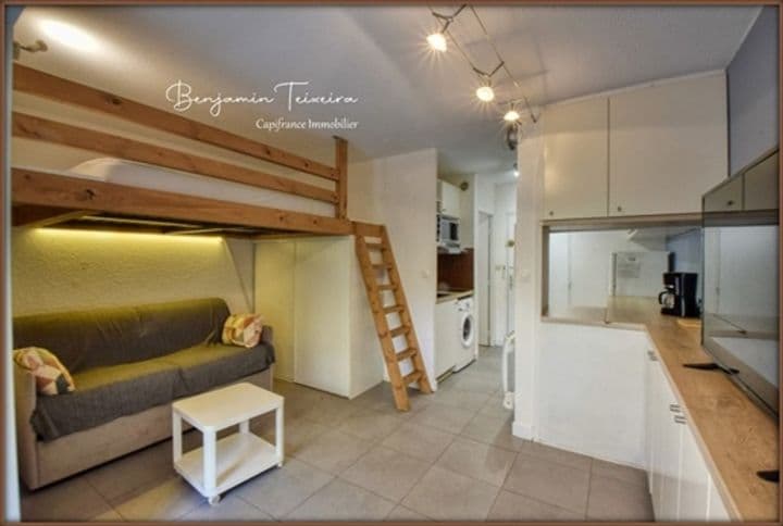 Apartment for sale in Frejus, France - Image 2