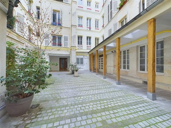 2 bedrooms apartment for sale in Paris, France - Image 9