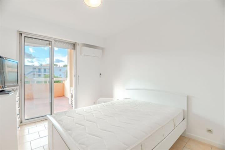 2 bedrooms apartment for sale in Sainte-Maxime, France - Image 2