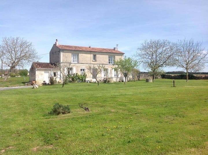 6 bedrooms house for sale in st savinien, France