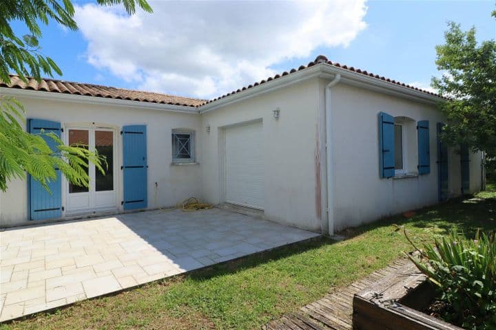 3 bedrooms house for sale in saujon, France