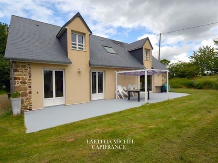 House for sale in Vire, France - Image 12