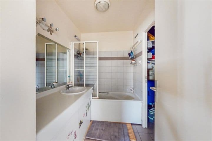 2 bedrooms apartment for sale in Villeneuve-la-Garenne, France - Image 7