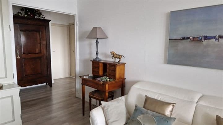 2 bedrooms apartment for sale in Nimes, France - Image 10