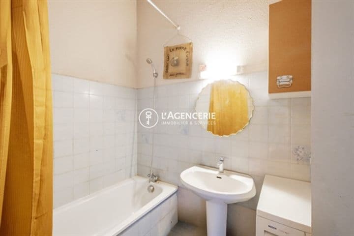 1 bedroom apartment for sale in Bordeaux, France