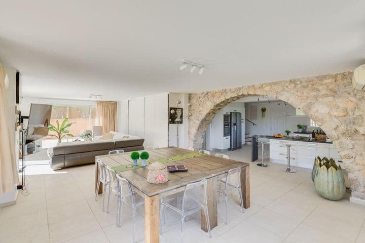 5 bedrooms house for sale in  France - Image 8