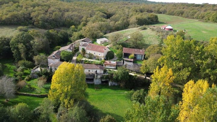 20 bedrooms house for sale in ANGOULEME, France