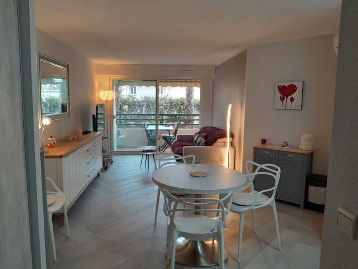 1 bedroom house for sale in st raphael, France