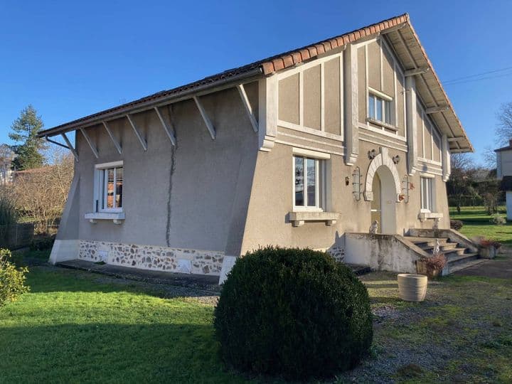 5 bedrooms house for sale in confolens, France - Image 3