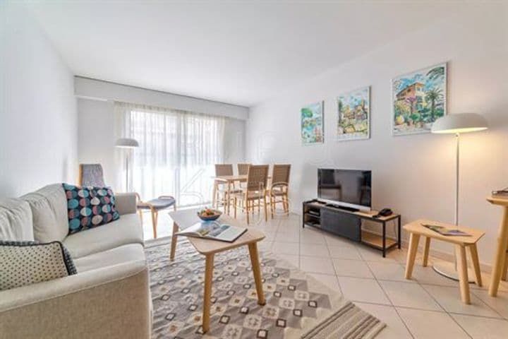 1 bedroom apartment for sale in Antibes, France - Image 2