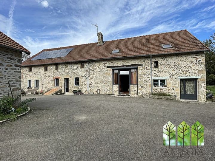 6 bedrooms house for sale in Jouillat, France