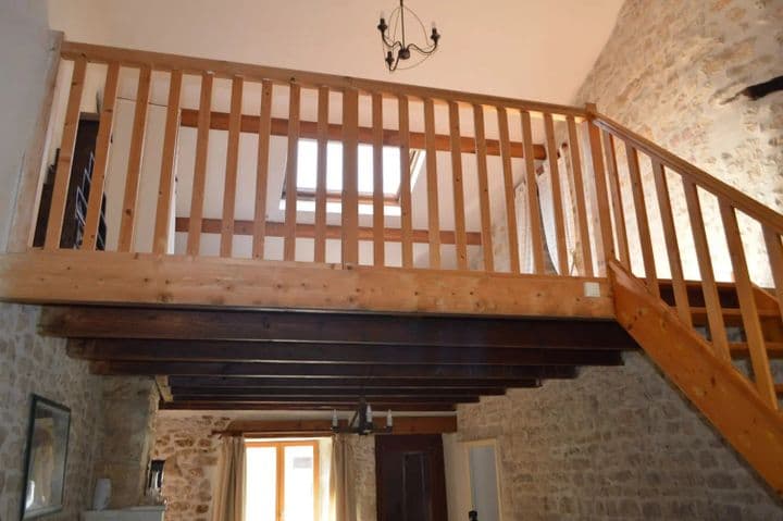 2 bedrooms house for sale in  France - Image 6