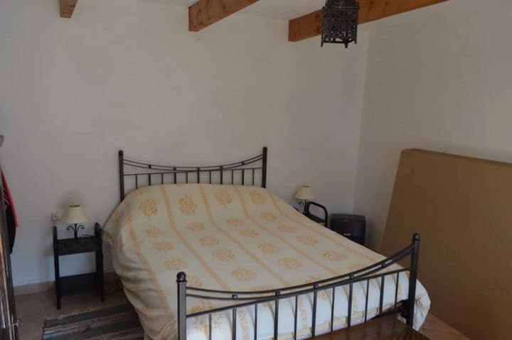 2 bedrooms house for sale in  France - Image 8