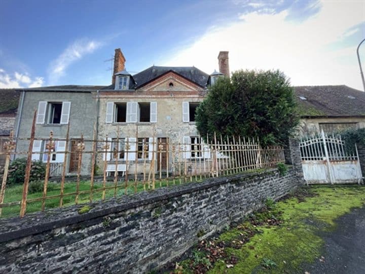 6 bedrooms house for sale in Fresselines, France