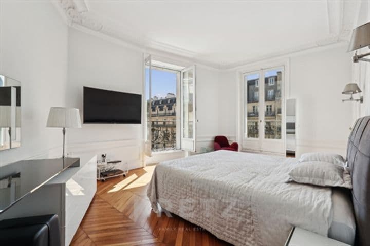 3 bedrooms apartment for sale in Paris 1er, France - Image 3