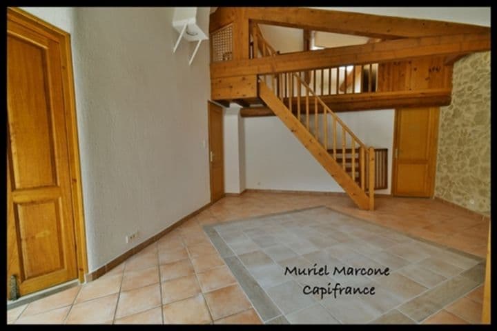 2 bedrooms house for sale in Cadenet, France - Image 2