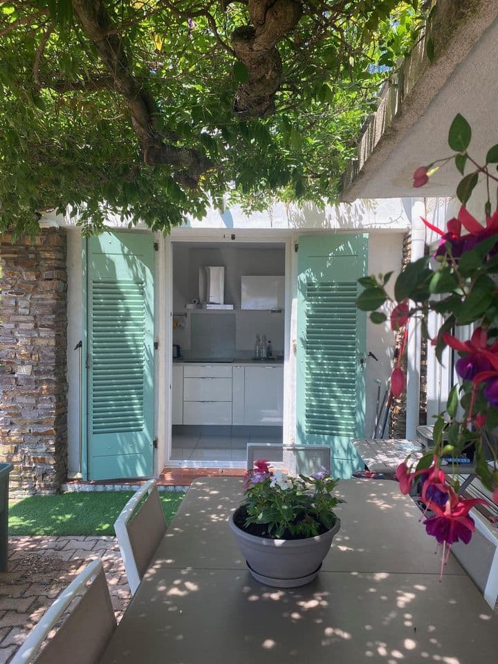 3 bedrooms house for sale in Frejus, France - Image 9