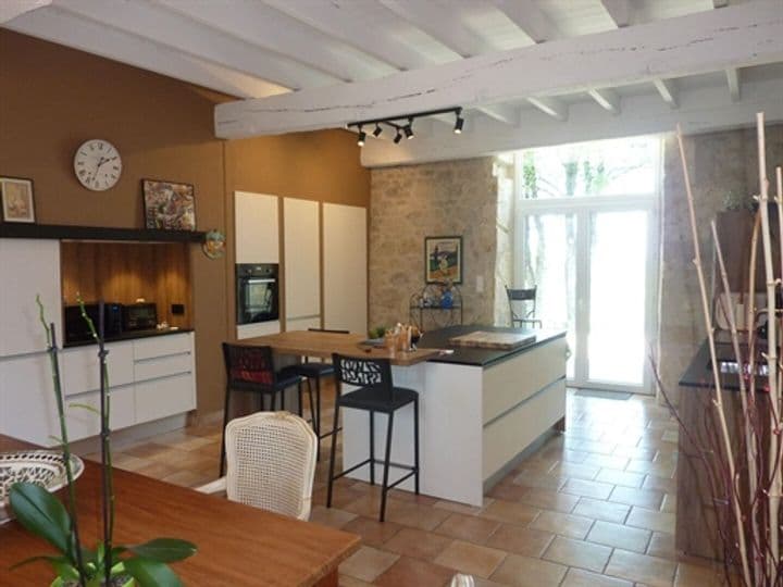 9 bedrooms house for sale in Lacepede, France - Image 7