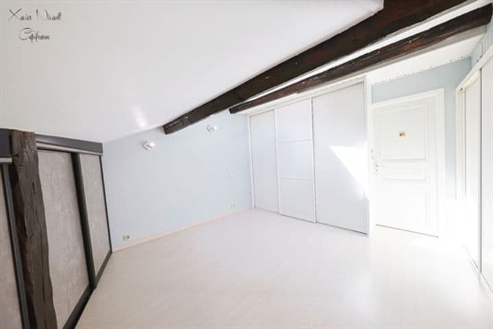 Apartment for sale in Bourg-en-Bresse, France - Image 9