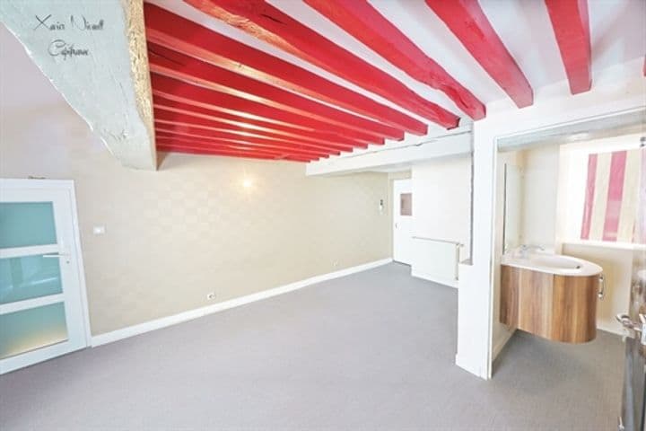 Apartment for sale in Bourg-en-Bresse, France - Image 12