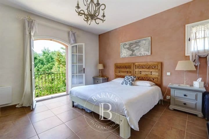 House for sale in Sainte-Maxime, France - Image 10