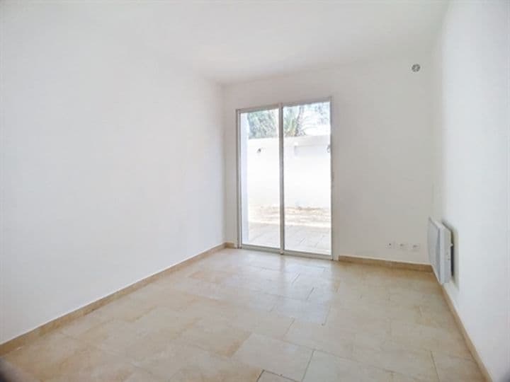 2 bedrooms apartment for sale in Frejus, France - Image 4