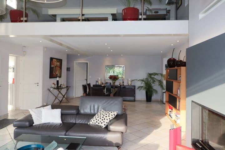 5 bedrooms house for sale in semussac, France - Image 4