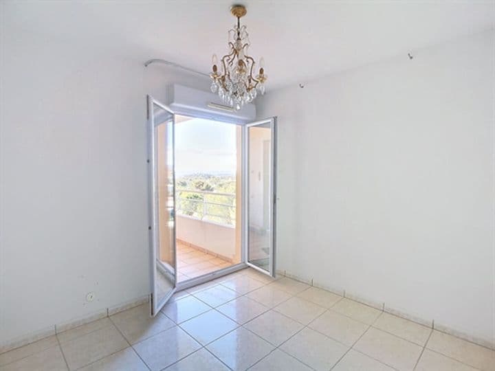 2 bedrooms apartment for sale in Saint-Raphael, France - Image 3