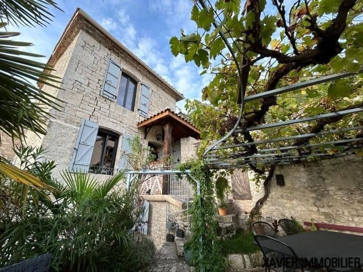 2 bedrooms house for sale in  France - Image 9