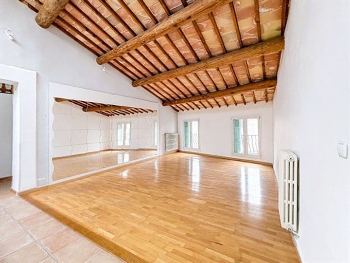 6 bedrooms building for sale in Saint-Cannat, France